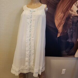 Vintage SHADOWLINE Peignoir Nightgown sleeveless White Blue Nylon size S Wedding